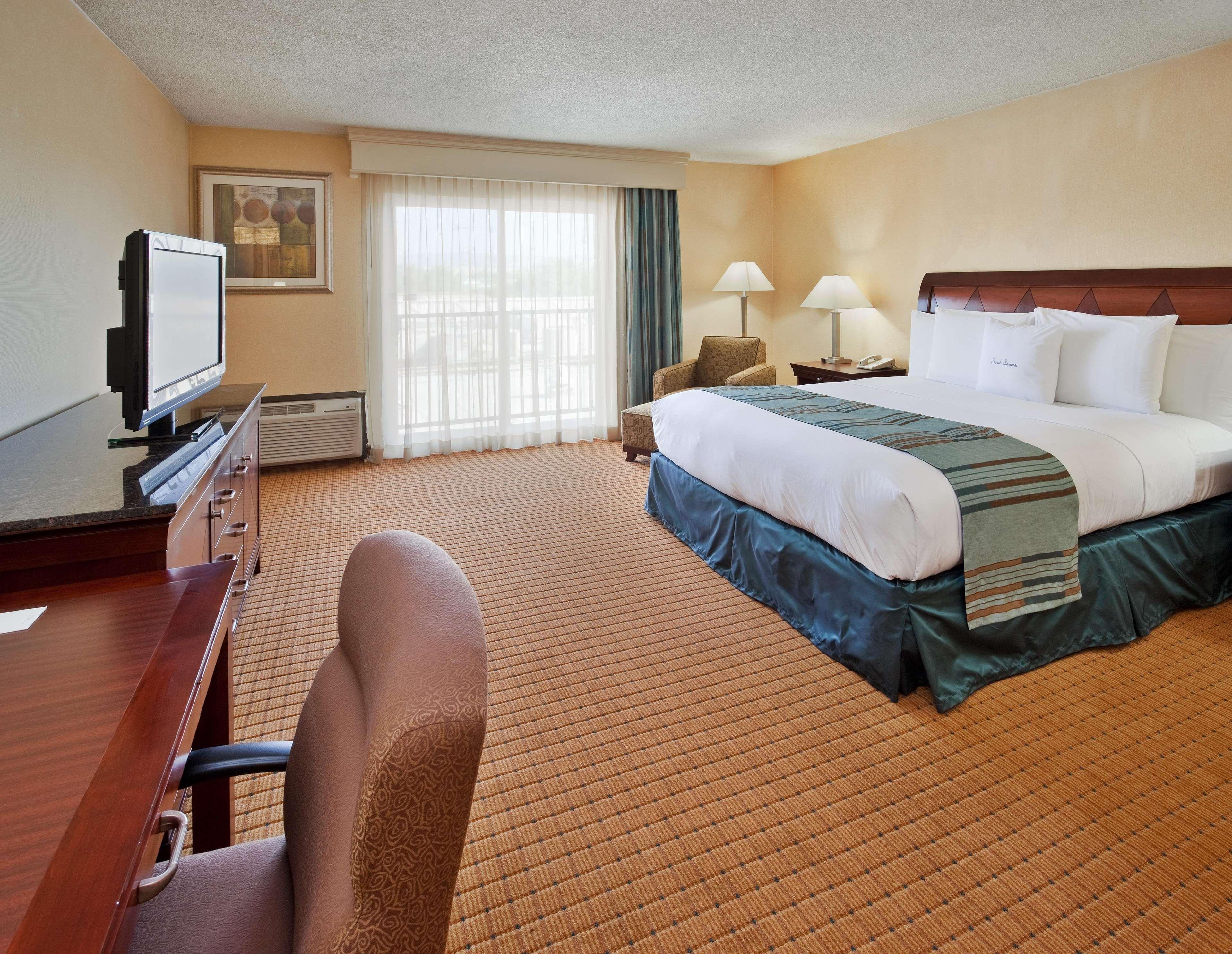 Doubletree By Hilton Lafayette Exterior foto